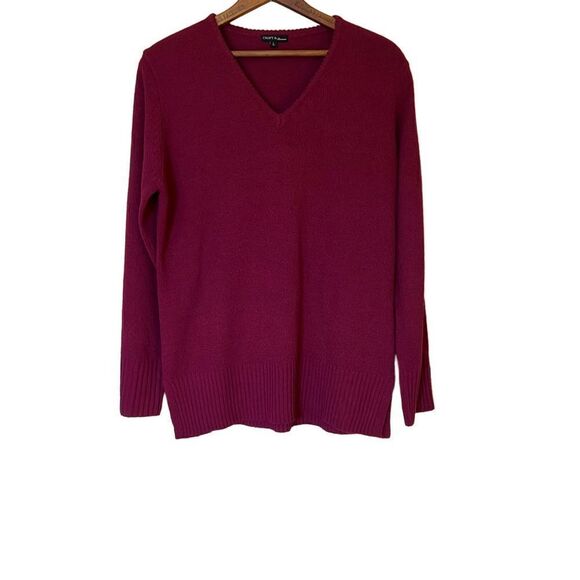 Croft & Barrow V Neck Sweater - Picture 1 of 8